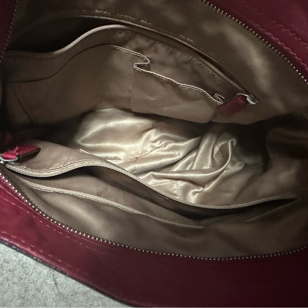 Coach red leather shoulder bag. Any purchase at my life so gets entry for raffle - Picture 7 of 9